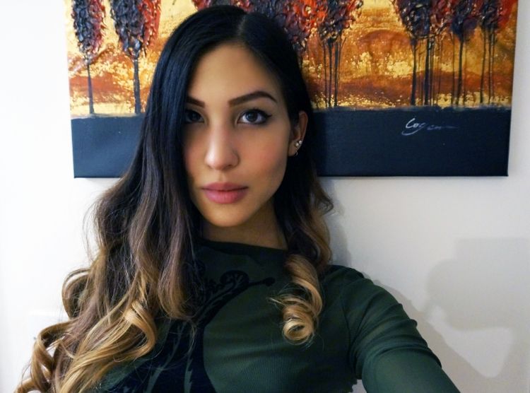 ombre dip dye hair, selfie, Euriental
