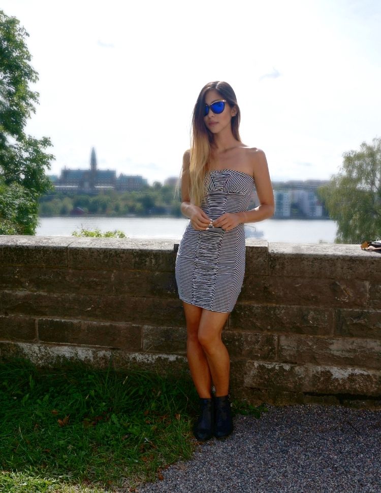 Euriental - London fashion & travel blogger, wearing Sportmax strapless striped dress, Diesel sunglasses and ankle boots from Australia.