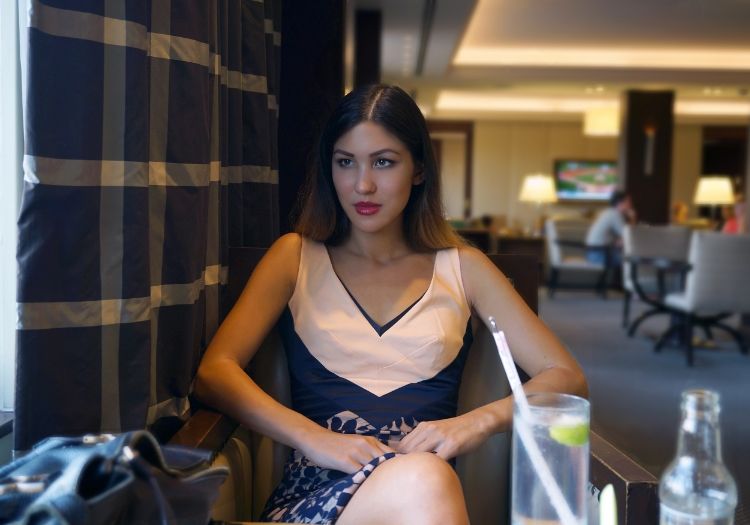 Euriental - London fashion & travel blogger, wearing a Hybrid dress and Zara court heels in the Grand Hyatt, Istanbul.