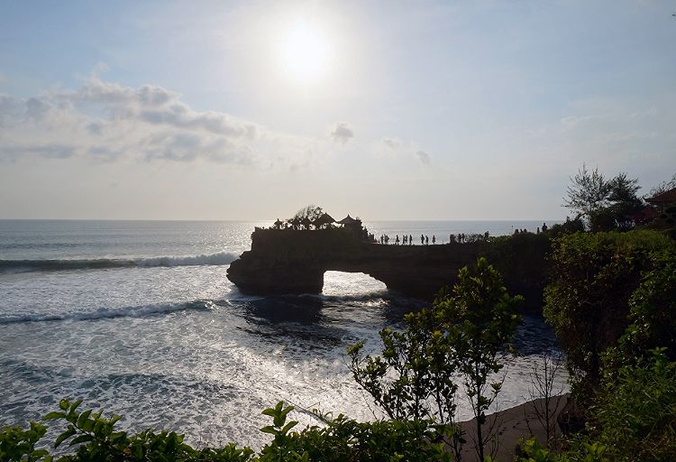 Euriental | travel and fashion - Tanah Lot temple at sunset, Bali