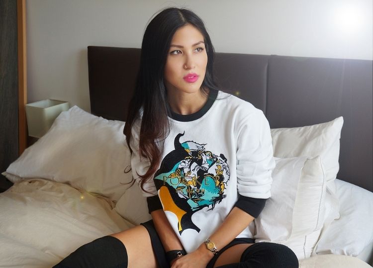 Euriental || fashion & luxury travel || wearing a Pocket London jumper.