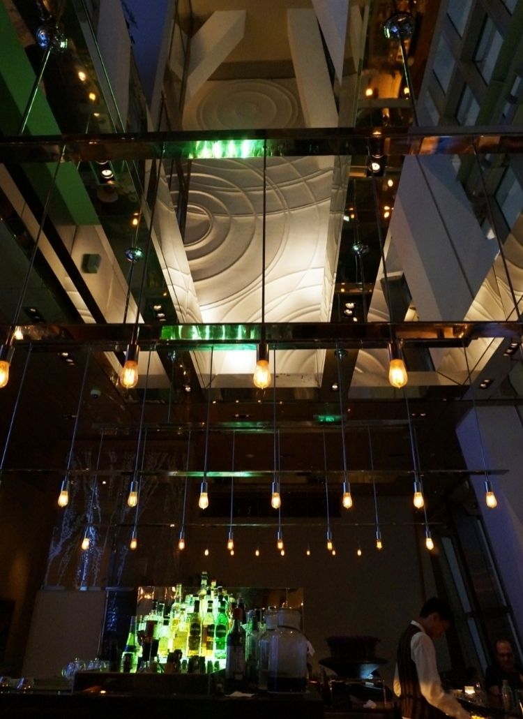 Euriental | fashion & luxury travel | Shanghai photo diary, Park Hyatt Shanghai bar