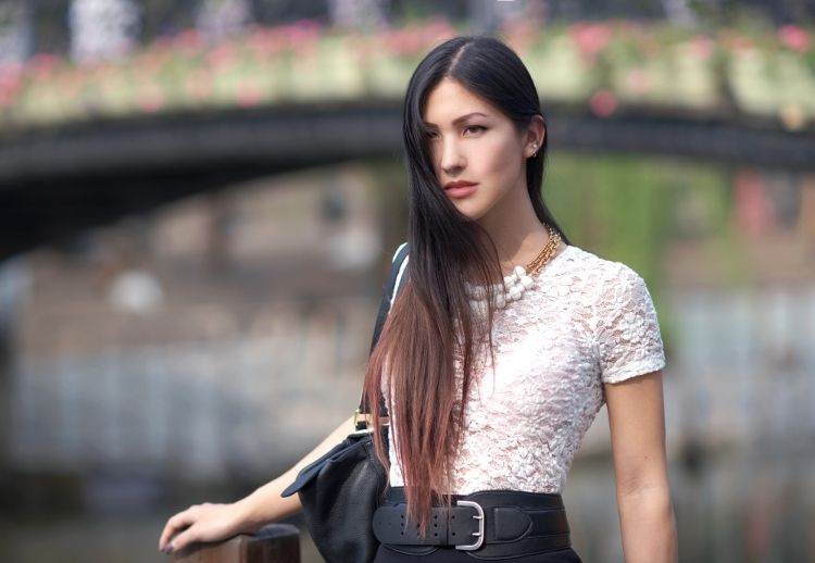 Euriental || fashion & luxury travel || wearing lace tshirt, Folli Follie necklace, gold zip pencil skirt in Shanghai