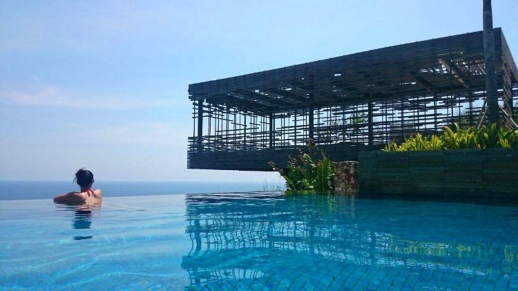 Euriental | fashion & luxury travel | Alila Villas Uluwatu, Bali - the pool