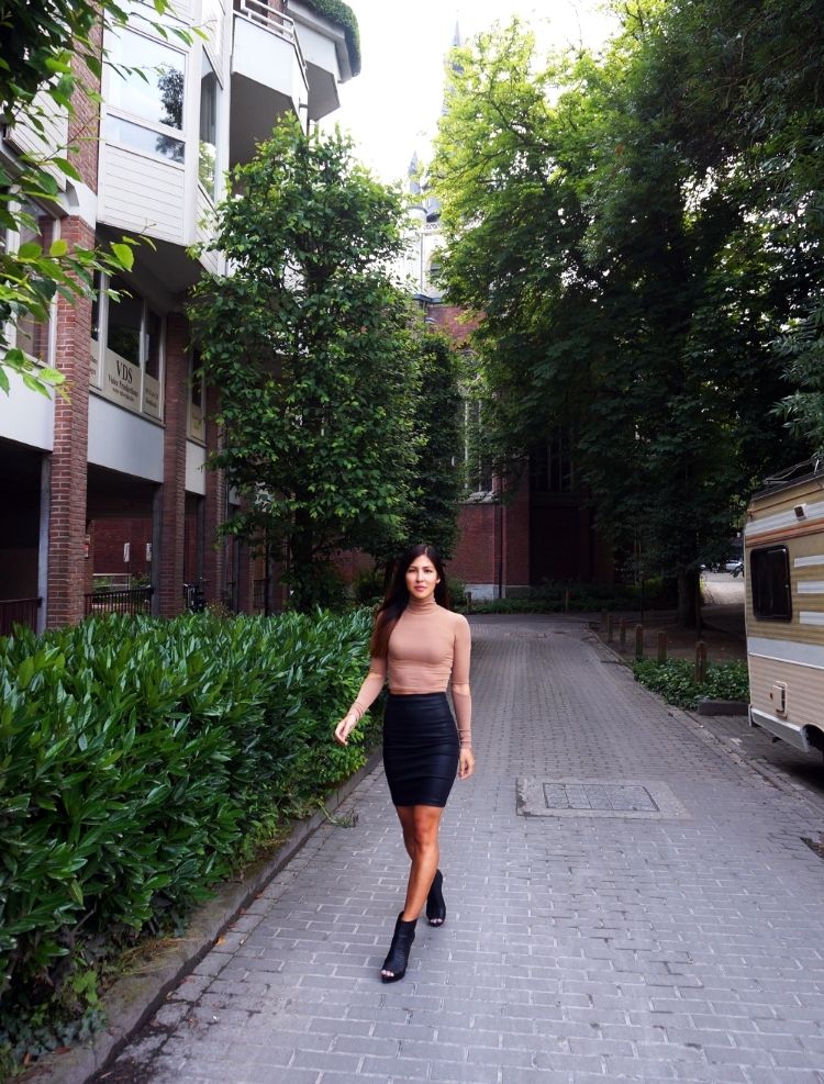Euriental | fashion & luxury travel | wearing Missguided crop top, All Saints waxed leather skirt in Belgium