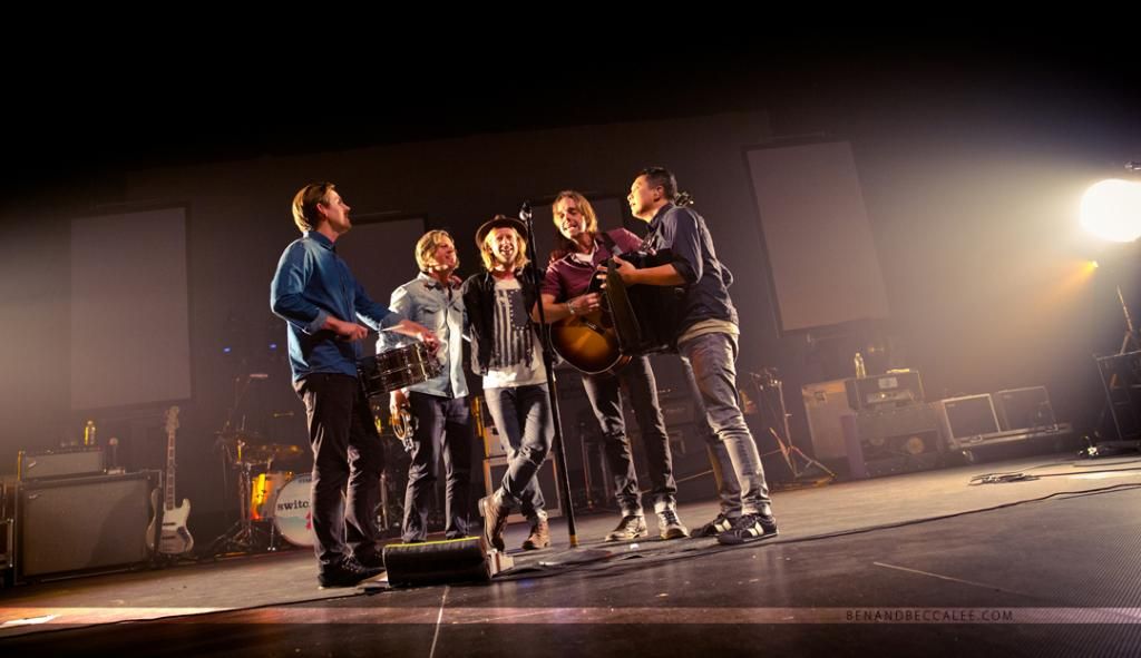 Switchfoot live acoustic photo