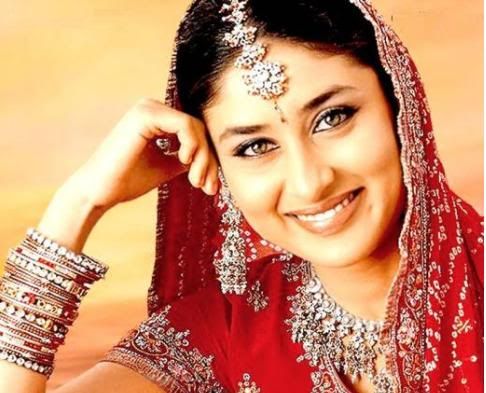 Best Smiles Of Bollywood Actress