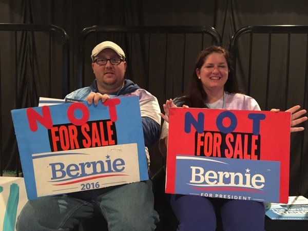 Hand-made Bernie signs 1 photo CSHyaOhUAAAEGc7_zpsqpp7a0br.jpg