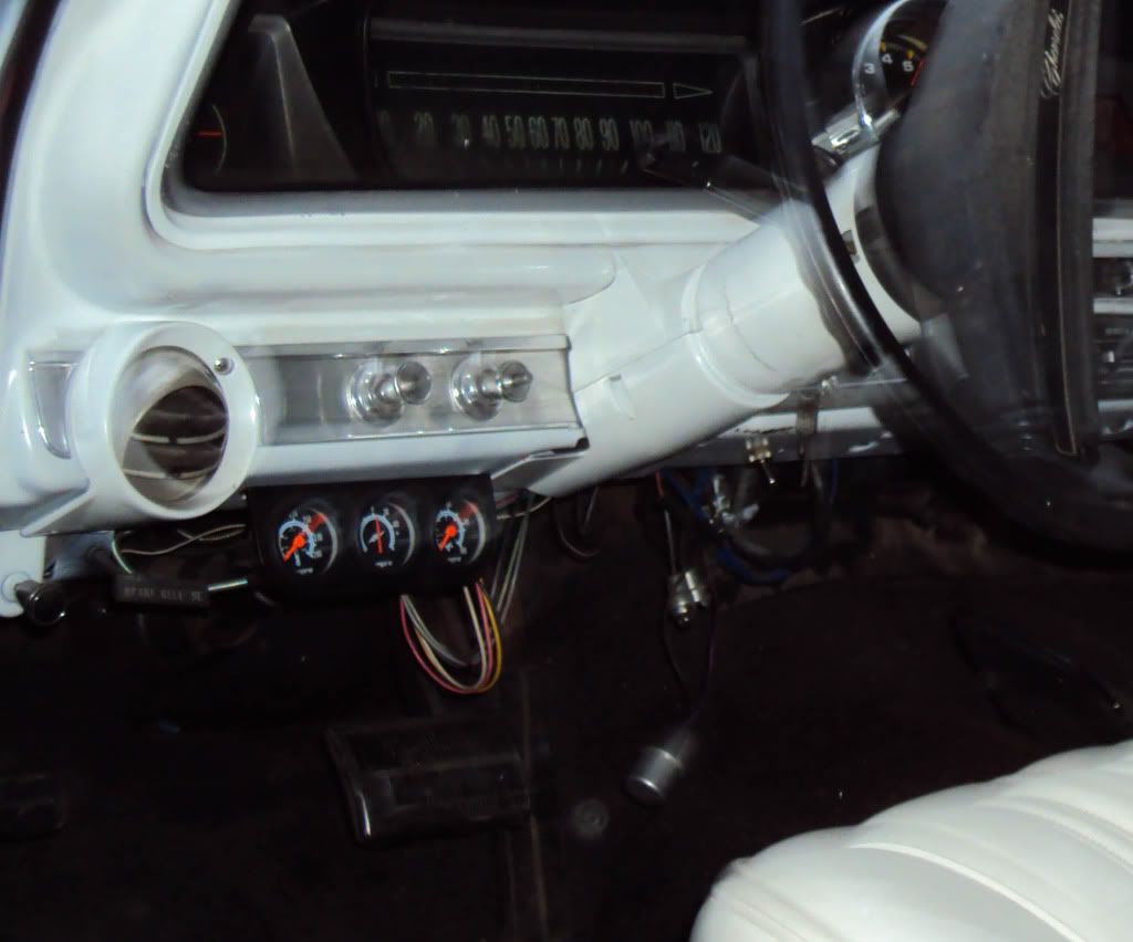 Wiper knob for a 1966 Impala